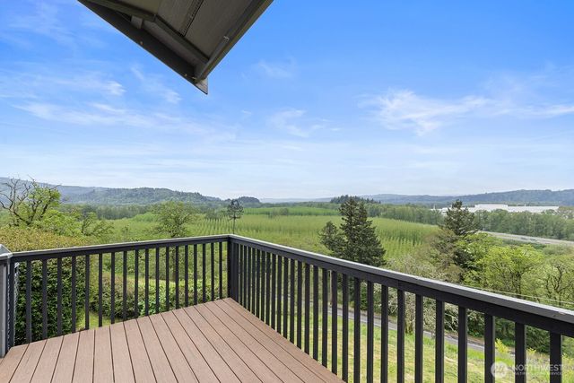 72 Bluff Road, Kelso, WA 98626