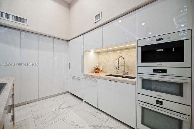 1800 S Ocean Dr 310, Hallandale Beach, FL 33009