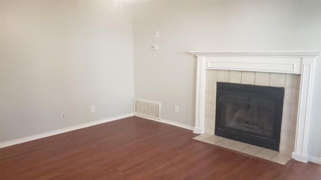 371 Fantail LOOP B, Austin, TX 78734