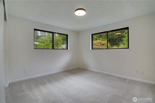 4270 Fir Drive NE, Bremerton, WA 98310