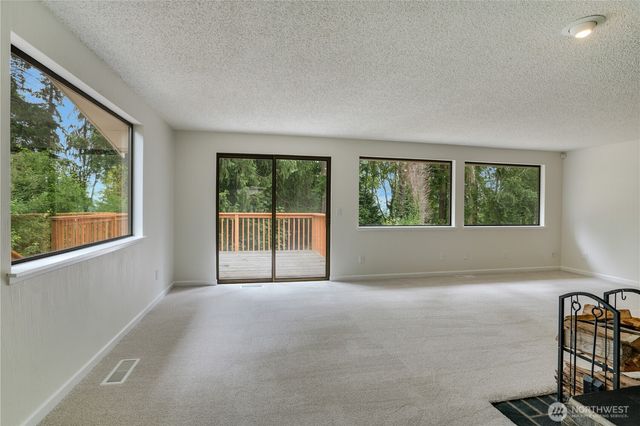 4270 Fir Drive NE, Bremerton, WA 98310