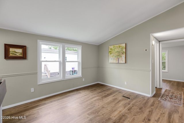 406 Ensign Court, Hampstead, NC 28443