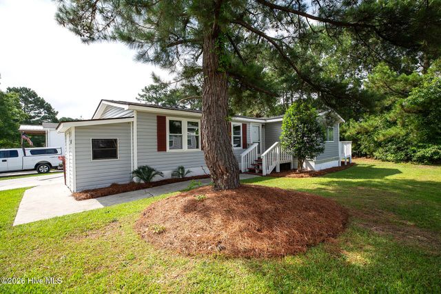 406 Ensign Court, Hampstead, NC 28443