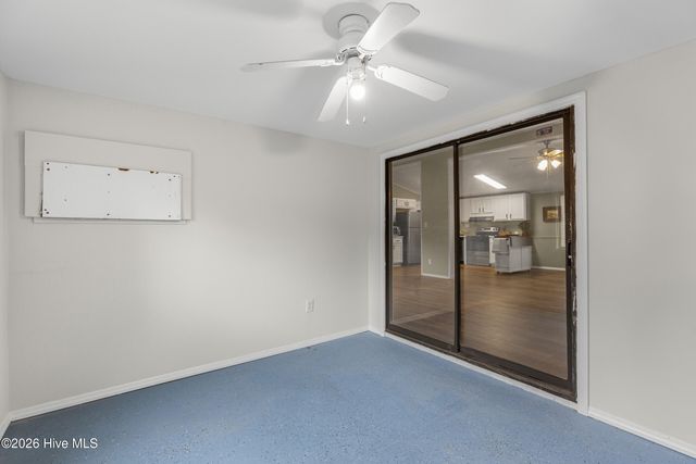 406 Ensign Court, Hampstead, NC 28443