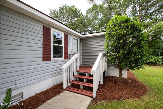 406 Ensign Court, Hampstead, NC 28443