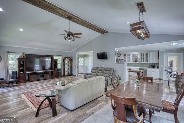 1568 Ridgewood Drive SW, Lilburn, GA 30047