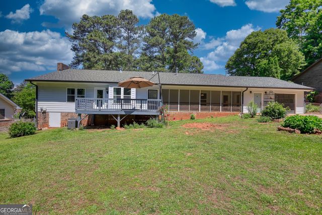 1568 Ridgewood Drive SW, Lilburn, GA 30047
