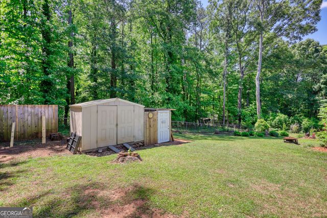 1568 Ridgewood Drive SW, Lilburn, GA 30047