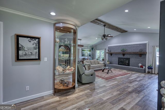 1568 Ridgewood Drive SW, Lilburn, GA 30047