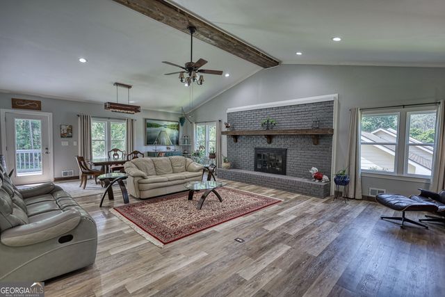 1568 Ridgewood Drive SW, Lilburn, GA 30047