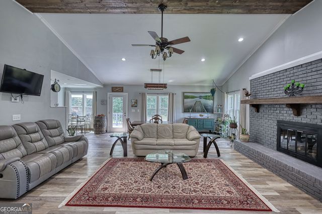 1568 Ridgewood Drive SW, Lilburn, GA 30047