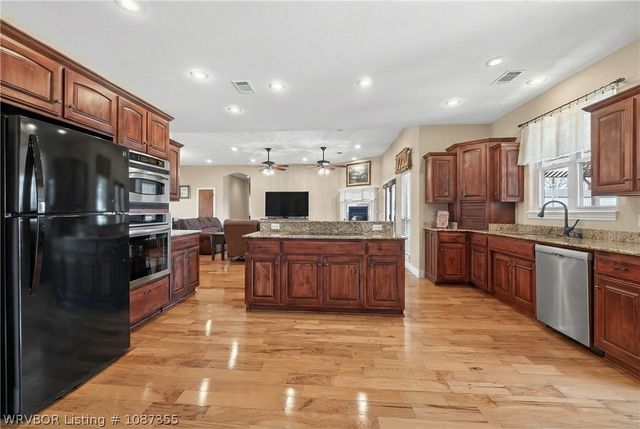 1701 Elm Springs Road, Elm Springs, AR 72762