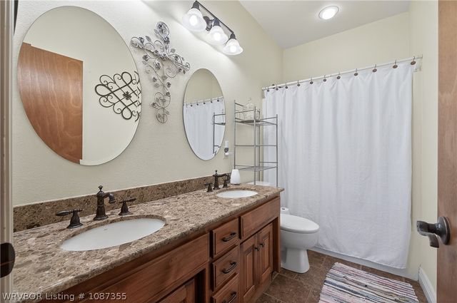 1701 Elm Springs Road, Elm Springs, AR 72762