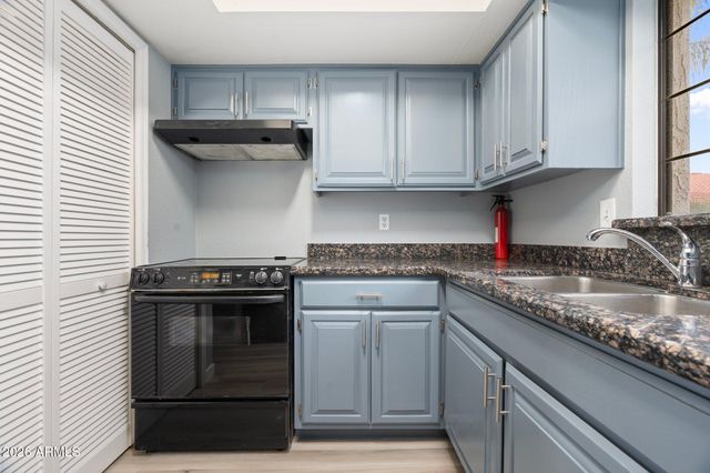 15402 N 28TH Street 205, Phoenix, AZ 85032