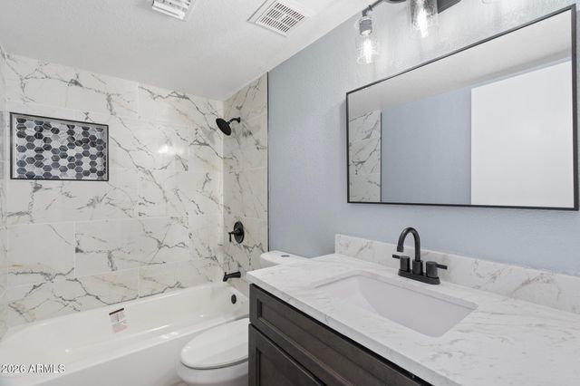 15402 N 28TH Street 205, Phoenix, AZ 85032
