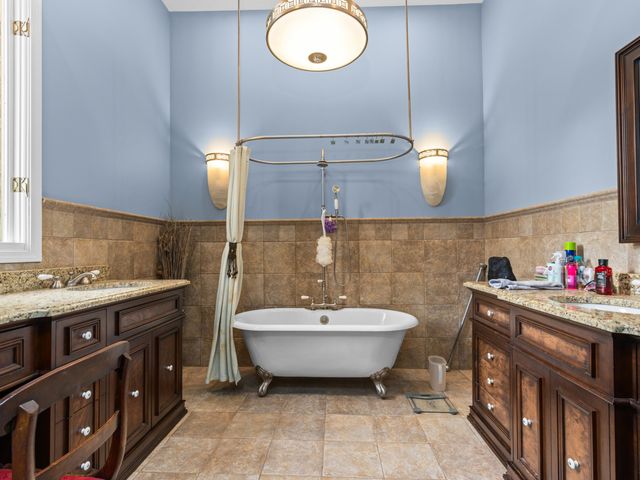 Address unavailable.