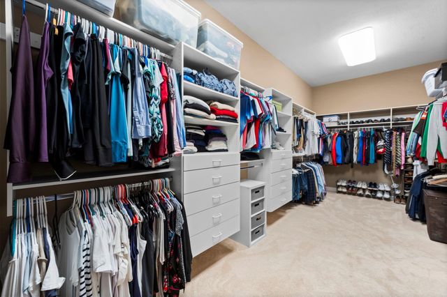 7 Cotillion Court, The Woodlands, TX 77382