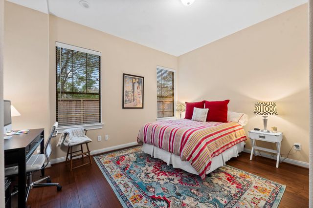 7 Cotillion Court, The Woodlands, TX 77382