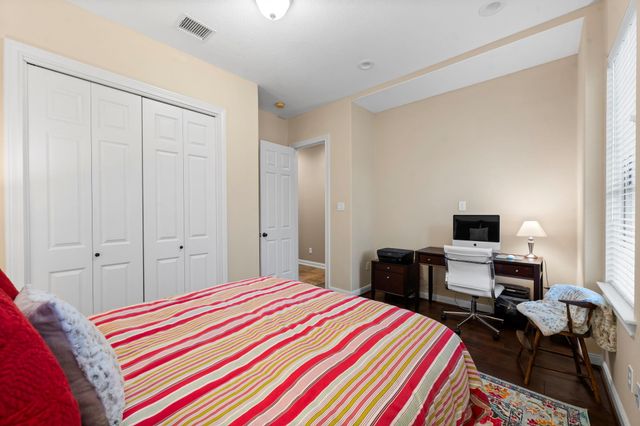 7 Cotillion Court, The Woodlands, TX 77382