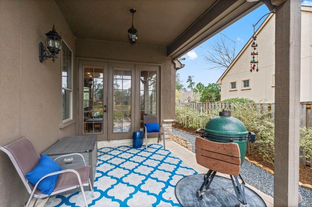 7 Cotillion Court, The Woodlands, TX 77382