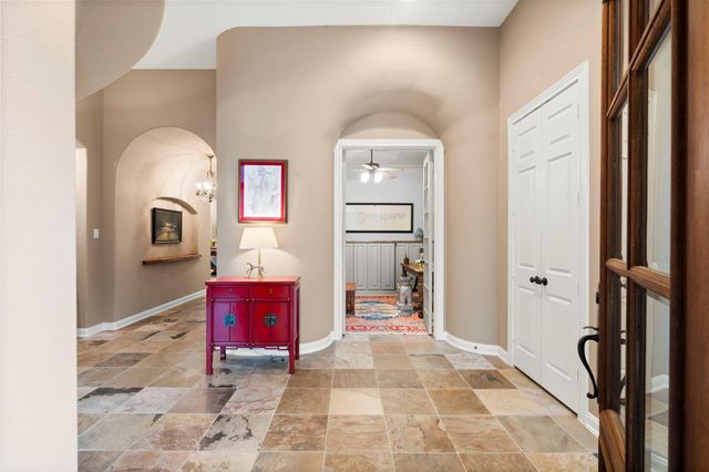 7 Cotillion Court, The Woodlands, TX 77382