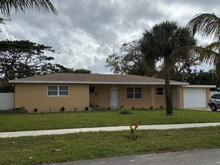 544 Evergreen Drive, Lake Park, FL 33403