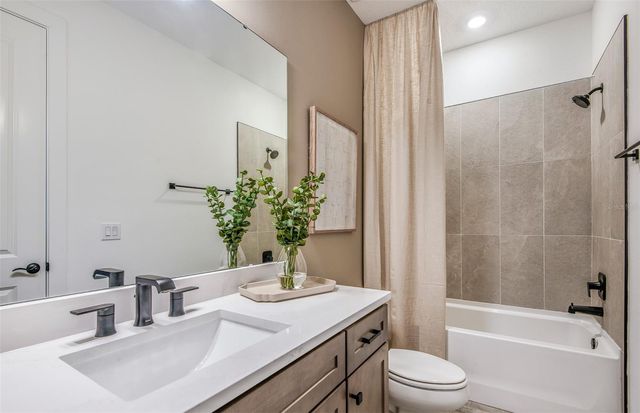 13710 BROOKSIDE HAVEN STREET, Riverview, FL 33578