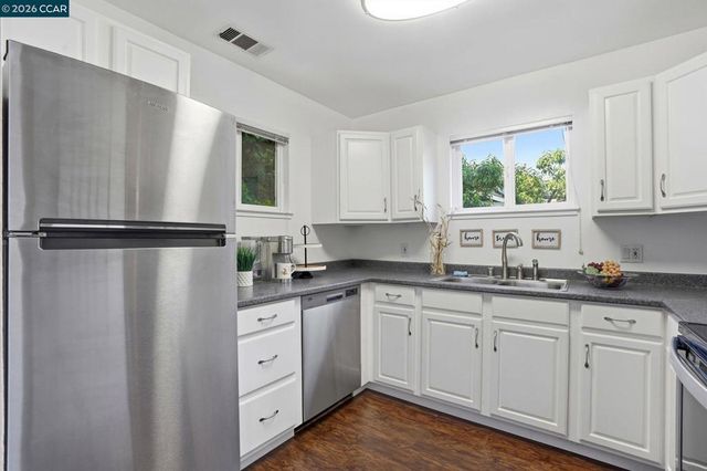 1746 Agadir Ct, Concord, CA 94518