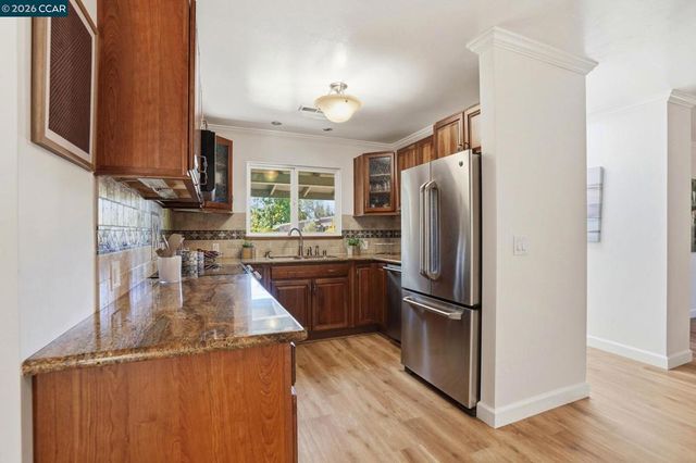 1746 Agadir Ct, Concord, CA 94518