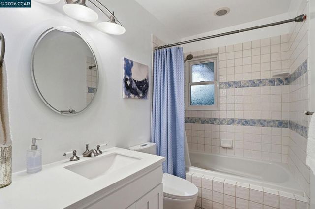 1746 Agadir Ct, Concord, CA 94518