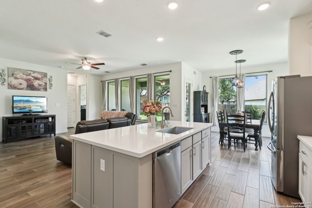 9047 Graford Ridge, Fair Oaks Ranch, TX 78015