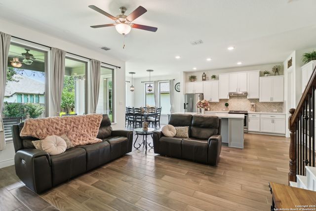 9047 Graford Ridge, Fair Oaks Ranch, TX 78015