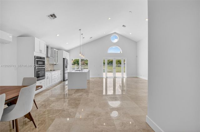 9646 Via Emilie, Boca Raton, FL 33428