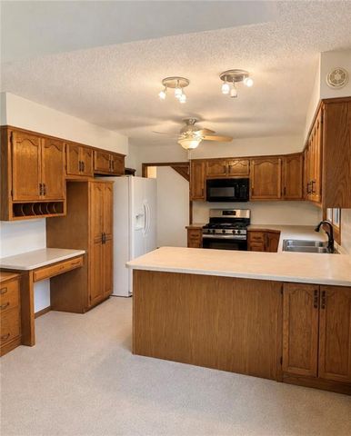 13620 Scottie Circle, Kearney, MO 64060