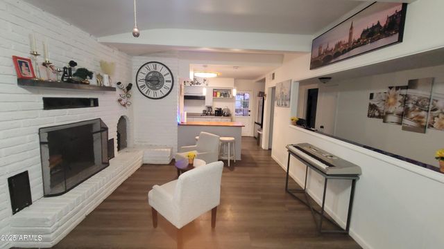 522 S CORTEZ Road, Apache Junction, AZ 85119