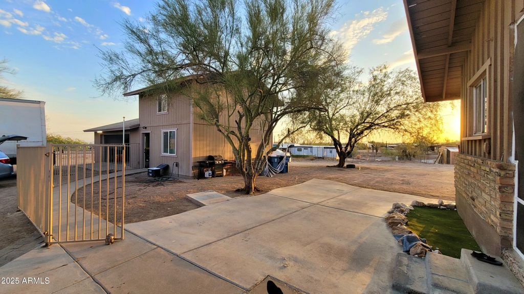522 S CORTEZ Road, Apache Junction, AZ 85119 — photo 4