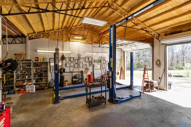 439 County Road 1568, Cullman, AL 35058