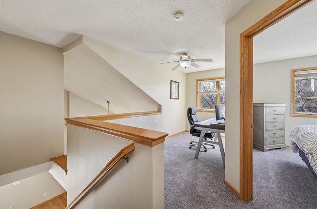 811 Burr Oaks Drive 401, West Des Moines, IA 50266