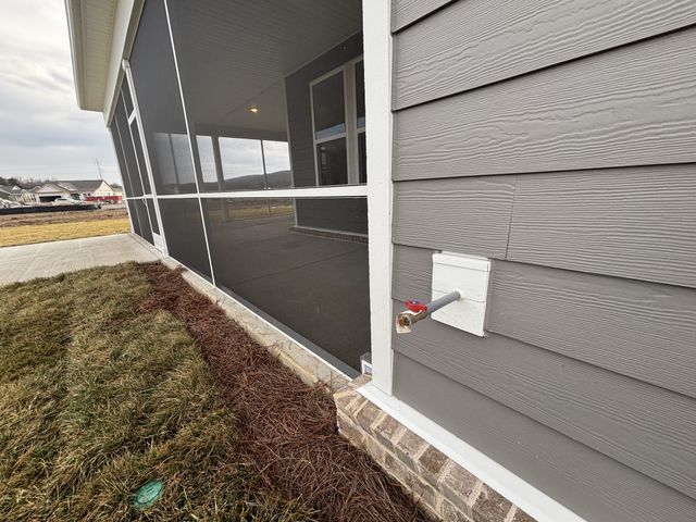 21 Pinnacles Ln, Lebanon, TN 37090