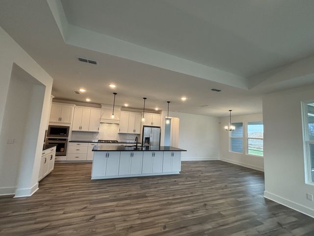 21 Pinnacles Ln, Lebanon, TN 37090