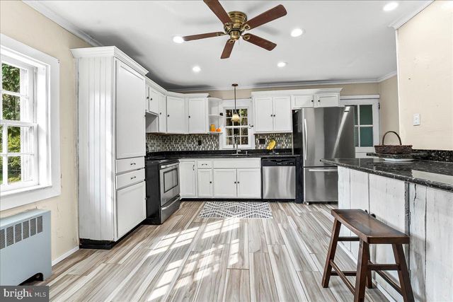 990 CHESTERVILLE RD, Lincoln University, PA 19352