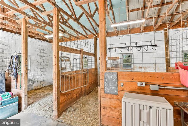 990 CHESTERVILLE RD, Lincoln University, PA 19352