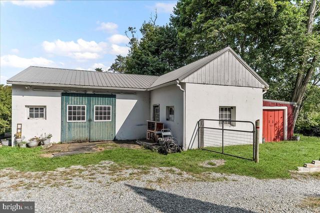 990 CHESTERVILLE RD, Lincoln University, PA 19352