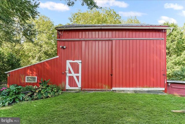 990 CHESTERVILLE RD, Lincoln University, PA 19352