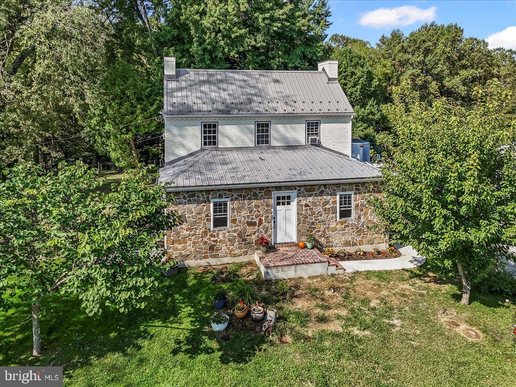 990 CHESTERVILLE RD, Lincoln University, PA 19352