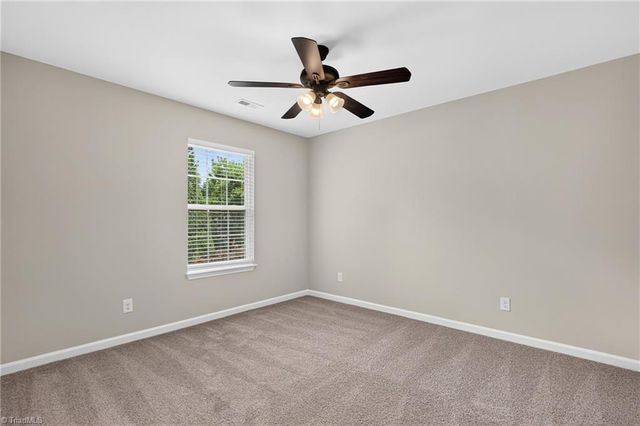 822 Central Park Avenue, Greensboro, NC 27407