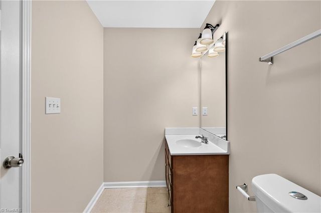 822 Central Park Avenue, Greensboro, NC 27407