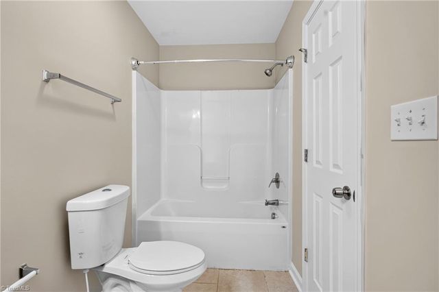 822 Central Park Avenue, Greensboro, NC 27407