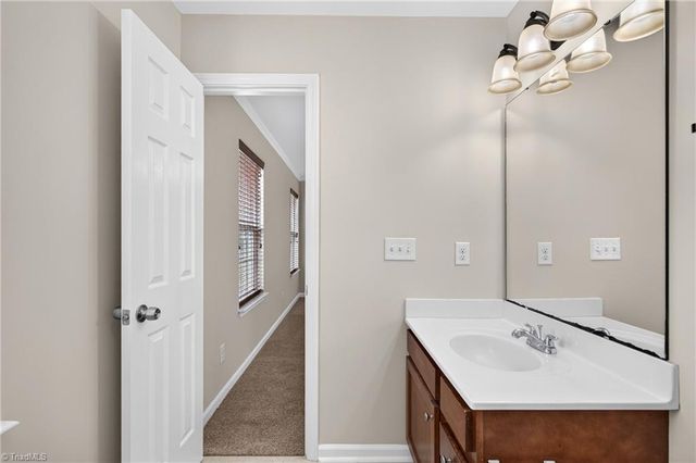 822 Central Park Avenue, Greensboro, NC 27407