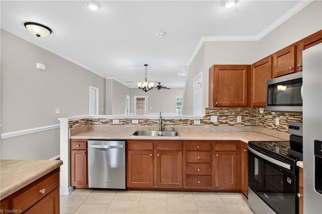 822 Central Park Avenue, Greensboro, NC 27407